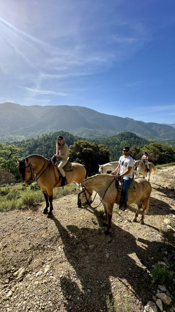 qué hacer en cazorla paseo a caballo